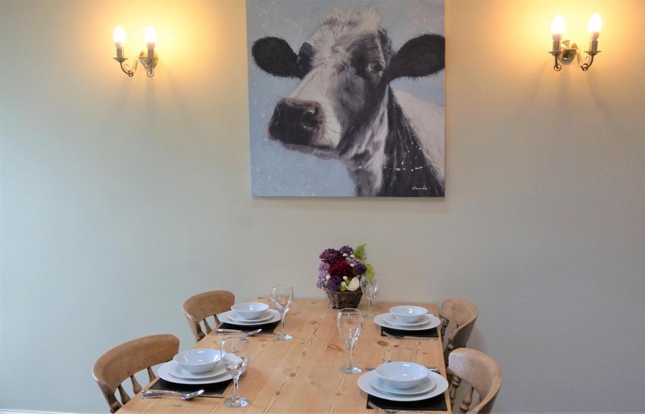 Sheep Dip Cottage - 5* Cyfie Farm, With Log Burner And Private Hot Tub Llanfyllin エクステリア 写真