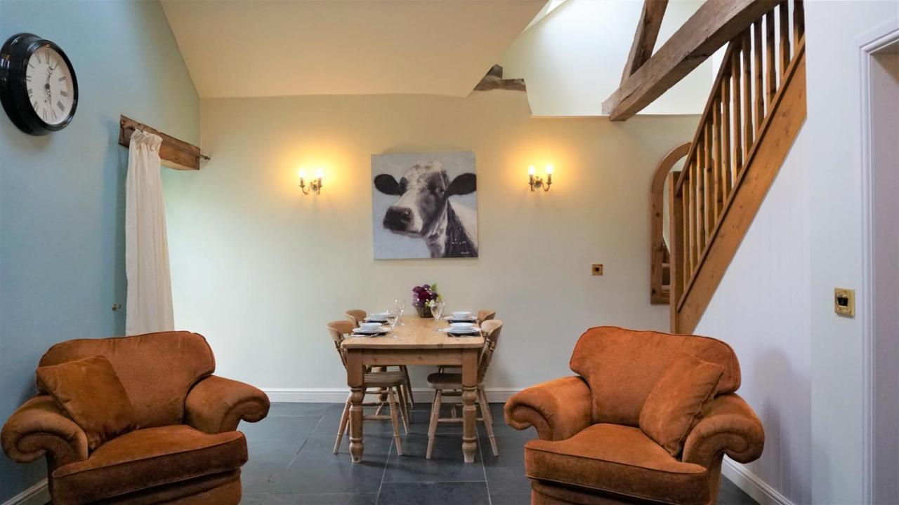 Sheep Dip Cottage - 5* Cyfie Farm, With Log Burner And Private Hot Tub Llanfyllin エクステリア 写真